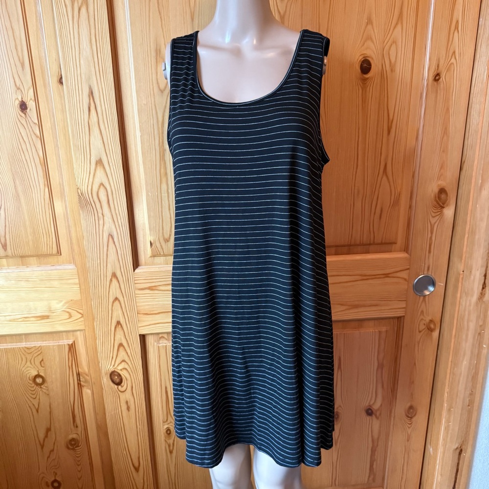 Comfy USA Womens Stretch Jersey Knee Length Dress L Black Striped Black White